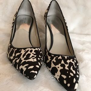 Michael Kors Girrafe print heel